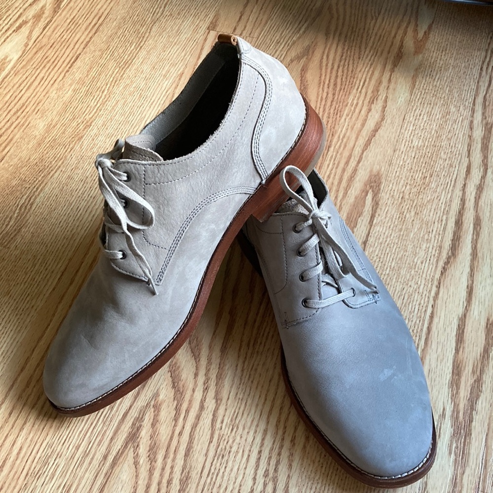 Cole Haan Mens grey suede tie up oxford